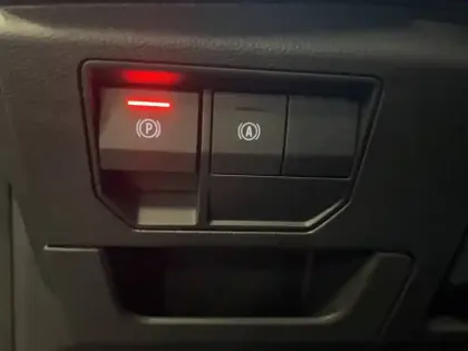 Photo 18 Renault Austral  E-Tech full hybrid 200 GSR2