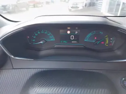 Photo 9 Peugeot 208  Electrique 50 kWh 136ch