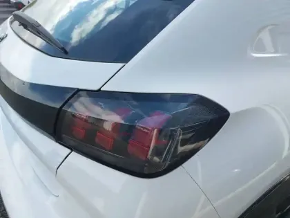 Photo 16 Peugeot 208  Electrique 50 kWh 136ch