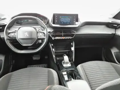 Photo 27 Peugeot 208  Electrique 50 kWh 136ch