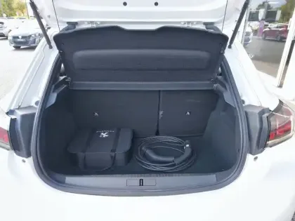 Photo 5 Peugeot 208  Electrique 50 kWh 136ch