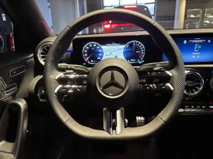 Photo 27 Mercedes Classe A  250 e Hybrid EQ 8G-DCT