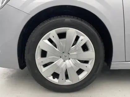 Photo 16 Peugeot 208  PureTech 75 S&S BVM5