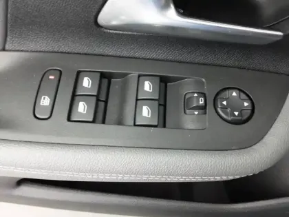 Photo 19 Opel Mokka  Electrique 136 ch & Batterie 50 kWh