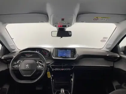 Photo 93 Peugeot 208  PureTech 100 S&S EAT8