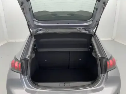 Photo 44 Peugeot 208  PureTech 100 S&S EAT8