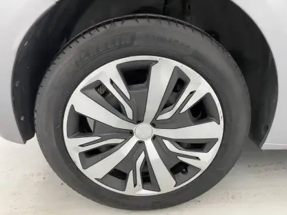 Photo 48 Peugeot 208  PureTech 100 S&S EAT8