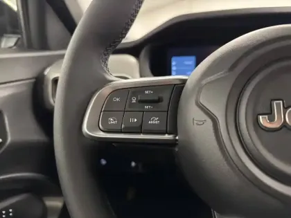 Photo 50 Jeep Avenger  115 kW 4x2