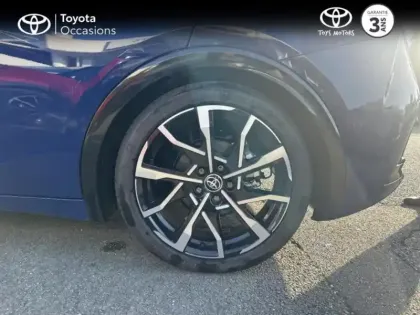 Photo 15 Toyota Prius Hybride Rechargeable 223ch Design PHE