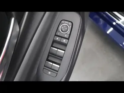 Photo 10 Toyota Prius Hybride Rechargeable 223ch Dynamic PH