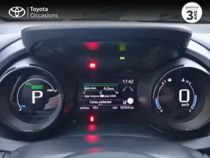 Photo 13 Toyota Yaris  116h Collection 5p