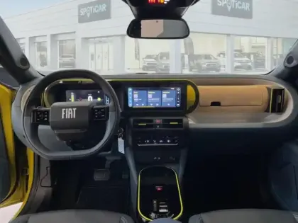 Photo 6 Fiat Grande Panda  Electrique 113ch La Prima