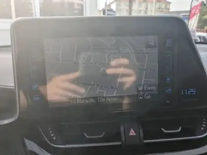 Photo 10 Toyota C-HR  122h Graphic 2WD E-CVT