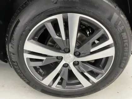 Photo 15 Peugeot 3008  Puretech 130ch S&S EAT8