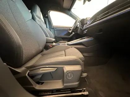 Photo 25 Audi A3  Sportback 45 TFSI e Hybride rechargeable 272 S tronic 6