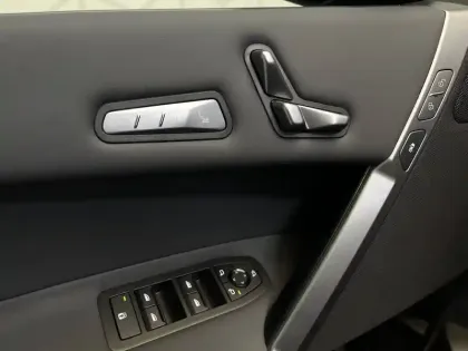 Photo 5 BMW Ix  xDrive60 544 ch