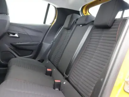 Photo 9 Peugeot 208  e- 136ch Active