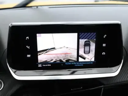 Photo 12 Peugeot 208  e- 136ch Active