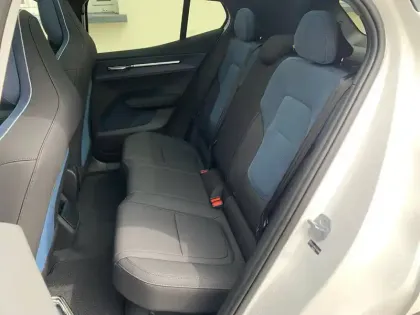 Photo 7 Volvo Ex30  Single Extended Range 272 ch 1EDT