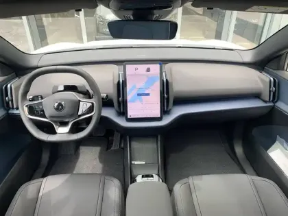 Photo 5 Volvo Ex30  Single Extended Range 272 ch 1EDT