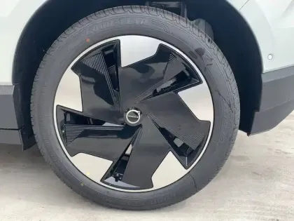 Photo 4 Volvo Ex30  Single Extended Range 272 ch 1EDT