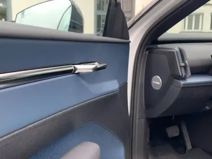 Photo 14 Volvo Ex30  Single Extended Range 272 ch 1EDT