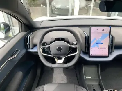 Photo 23 Volvo Ex30  Single Extended Range 272 ch 1EDT