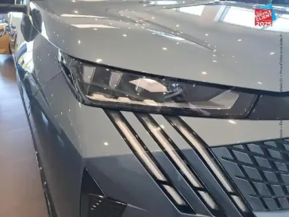Photo 12 Peugeot 3008  1.2 Hybrid 136ch GT e-DCS6