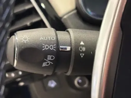 Photo 8 DS Ds 7  1.6 Plug-in Hybrid 4x4 300ch Etoile