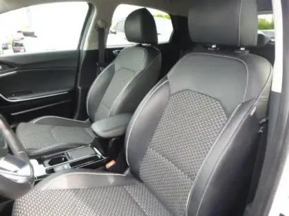 Photo 12 Kia Xceed Gén. I Ph1 Black & White 5