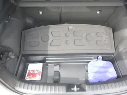 Photo 9 Kia Xceed Gén. I Ph1 Black & White 5