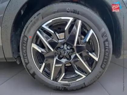 Photo 9 Peugeot 3008  1.2 Hybrid 145ch GT e-DCS6