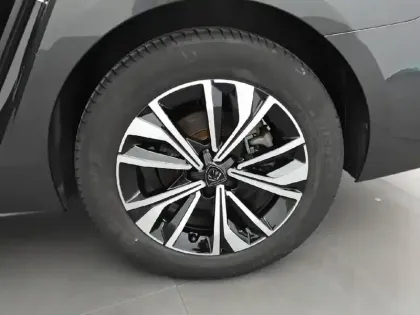 Photo 12 Peugeot 508  SW Hybrid 180 e-EAT8