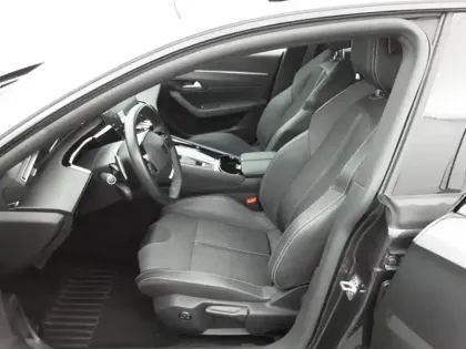 Photo 10 Peugeot 508  SW Hybrid 180 e-EAT8