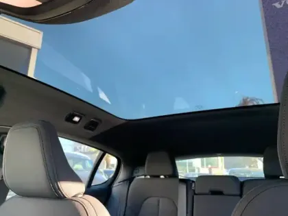 Photo 18 Volvo C40  Recharge 238 ch 1EDT