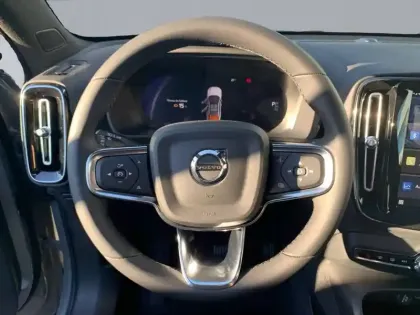 Photo 13 Volvo C40  Recharge 238 ch 1EDT