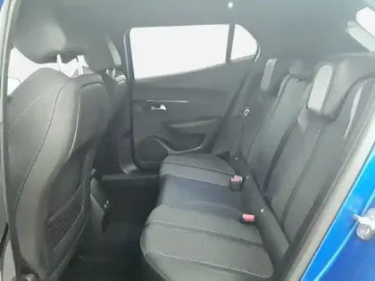 Photo 11 Peugeot 2008  PureTech 130 S&S BVM6