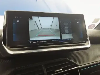 Photo 17 Peugeot 2008  PureTech 130 S&S BVM6