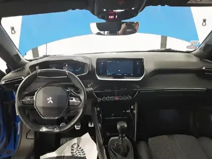 Photo 26 Peugeot 2008  PureTech 130 S&S BVM6