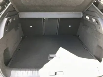 Photo 27 Peugeot 3008  Hybrid 136 e-DCS6