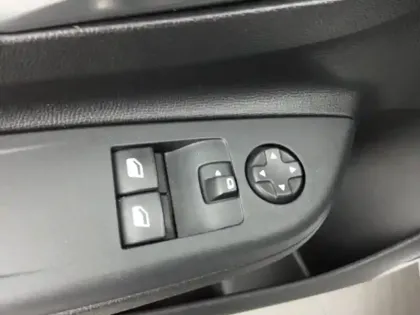 Photo 17 Opel Corsa  Electrique 136 ch & Batterie 50 kWh