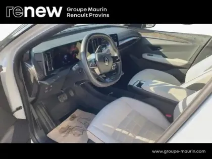 Photo 10 Renault Megane  E-Tech Electric EV60 220ch Iconic optimum charge