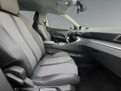 Photo 14 Peugeot 3008  1.2 PureTech 130ch Allure S&S