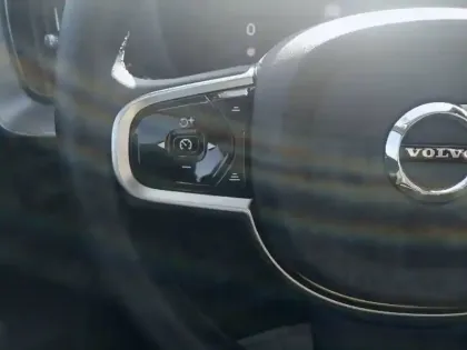 Photo 11 Volvo Xc60  T6 AWD Hybride rechargeable 253 ch+145 ch Geartronic 8