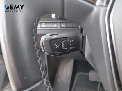 Photo 31 Peugeot 3008  Hybrid 225 e-EAT8