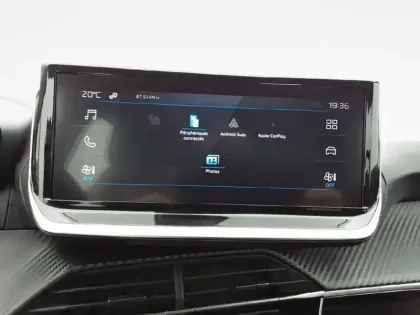 Photo 18 Peugeot 208  Hybrid 100 e-DCS6