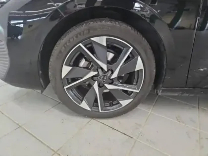 Photo 8 Peugeot 308  1.2 PureTech 130ch S&S Allure Pack EAT8