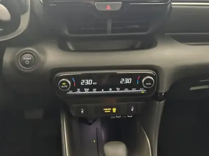 Photo 4 Mazda 2 Hybrid 1.5 116ch Homura 04