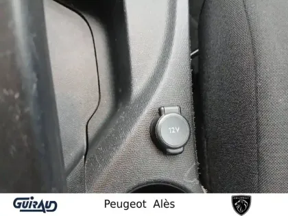 Photo 18 Peugeot 208  PureTech 75 S&S BVM5