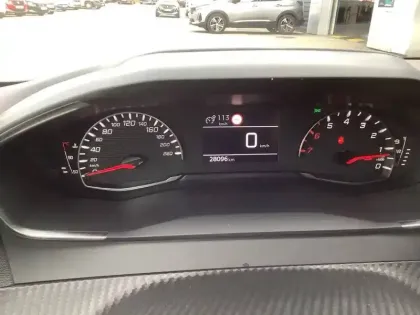 Photo 31 Peugeot 208  PureTech 75 S&S BVM5